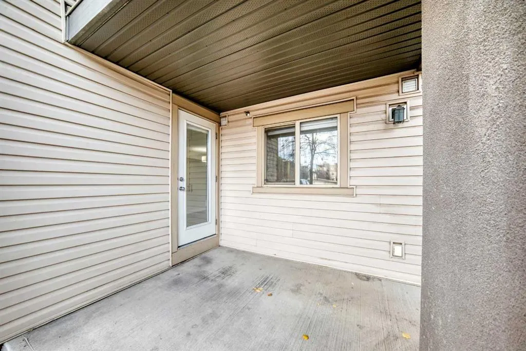 403 Mackenzie Way SW #4118