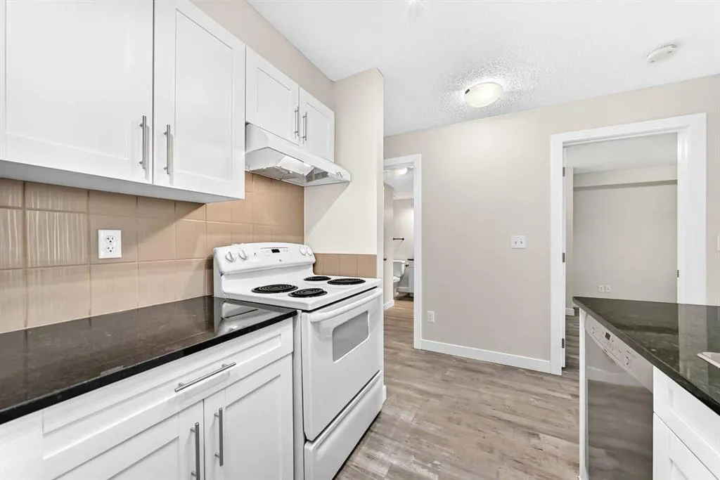 403 Mackenzie Way SW #4118