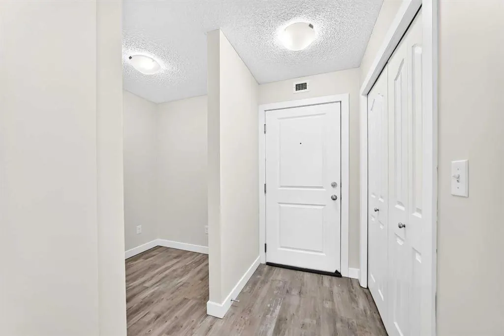 403 Mackenzie Way SW #4118