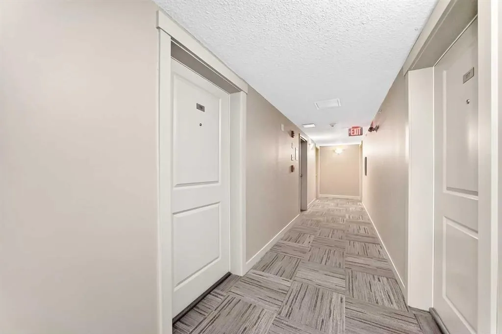 403 Mackenzie Way SW #4118