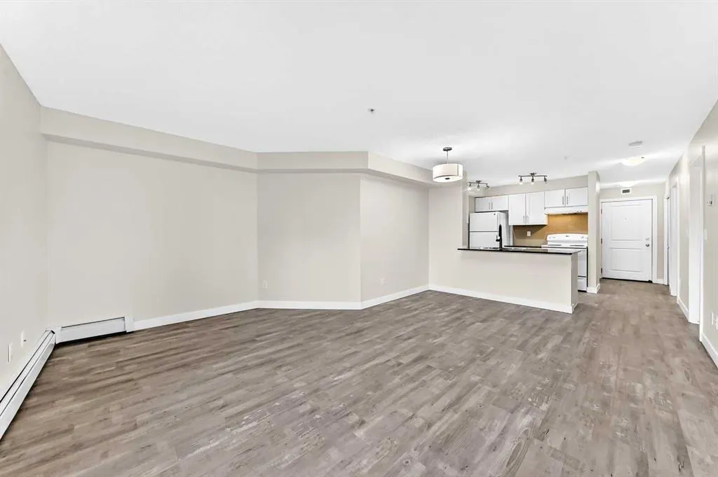 403 Mackenzie Way SW #4118