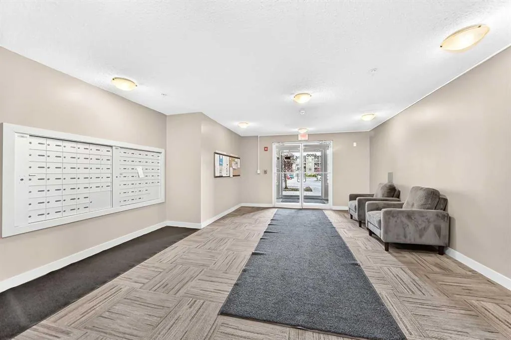 403 Mackenzie Way SW #4118