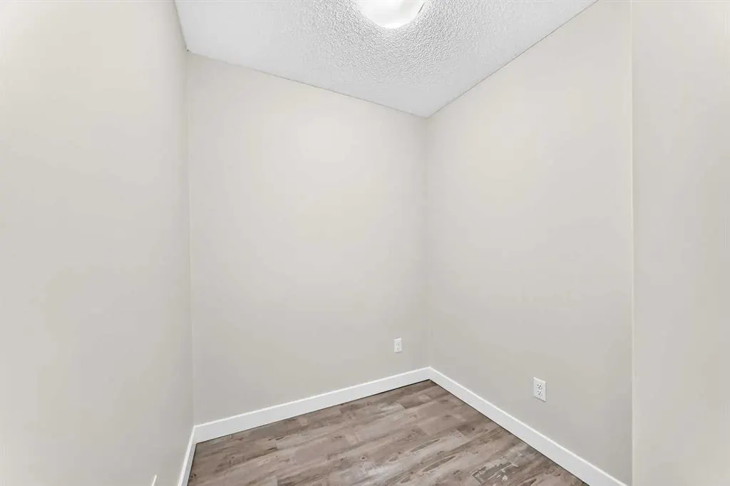 403 Mackenzie Way SW #4118