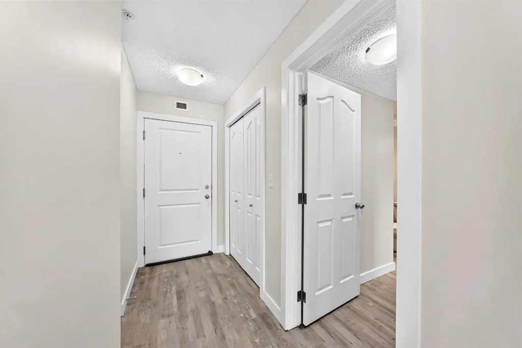 403 Mackenzie Way SW #4118