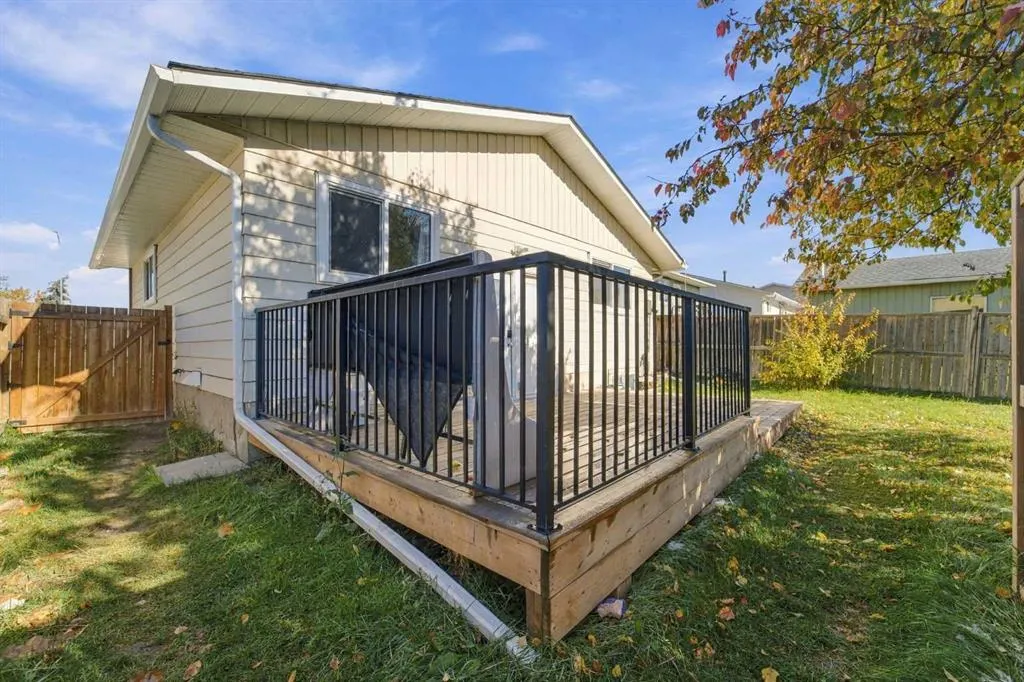 95 Rundleson Way NE