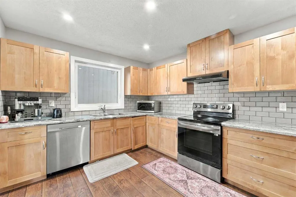 95 Rundleson Way NE