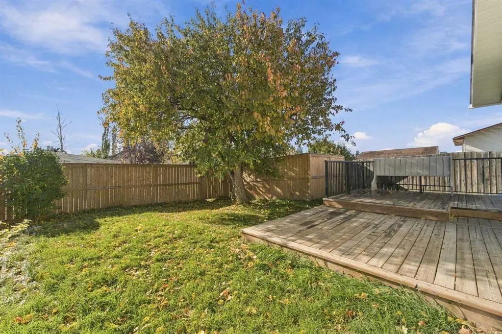 95 Rundleson Way NE