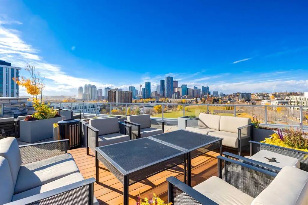 88 9 Street NE #403
