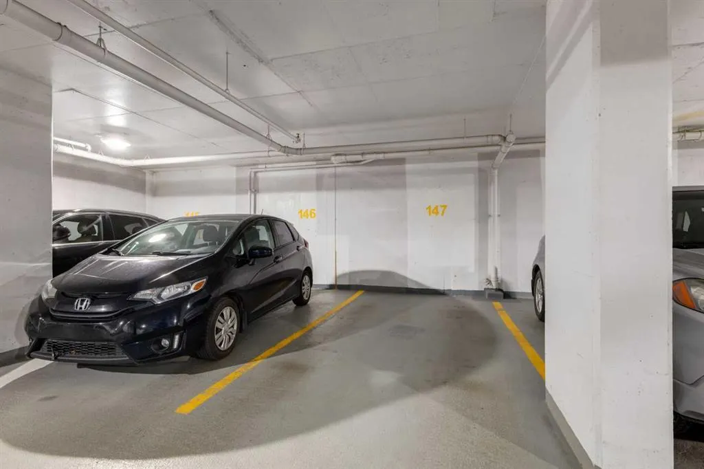88 9 Street NE #403