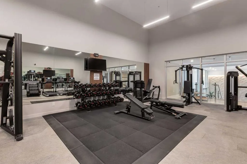 88 9 Street NE #403