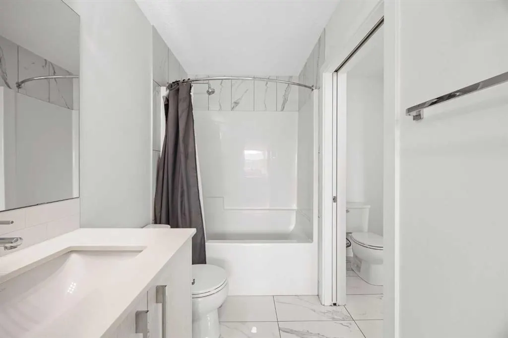 76 Cornerstone Passage NE #2403