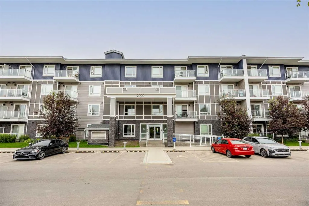 76 Cornerstone Passage NE #2403