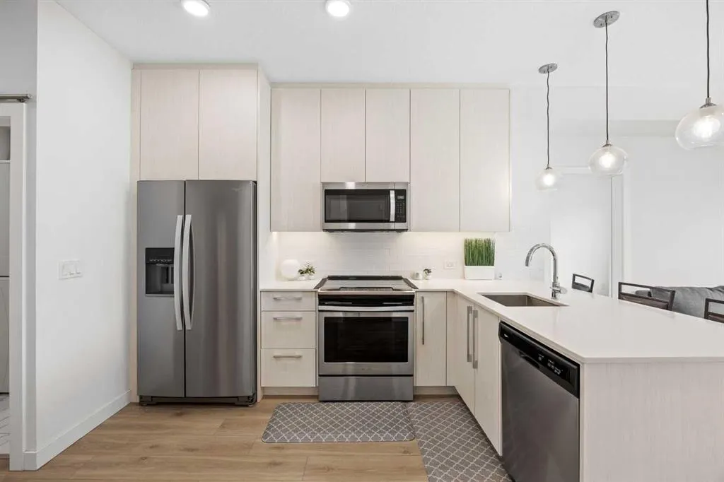 76 Cornerstone Passage NE #2403
