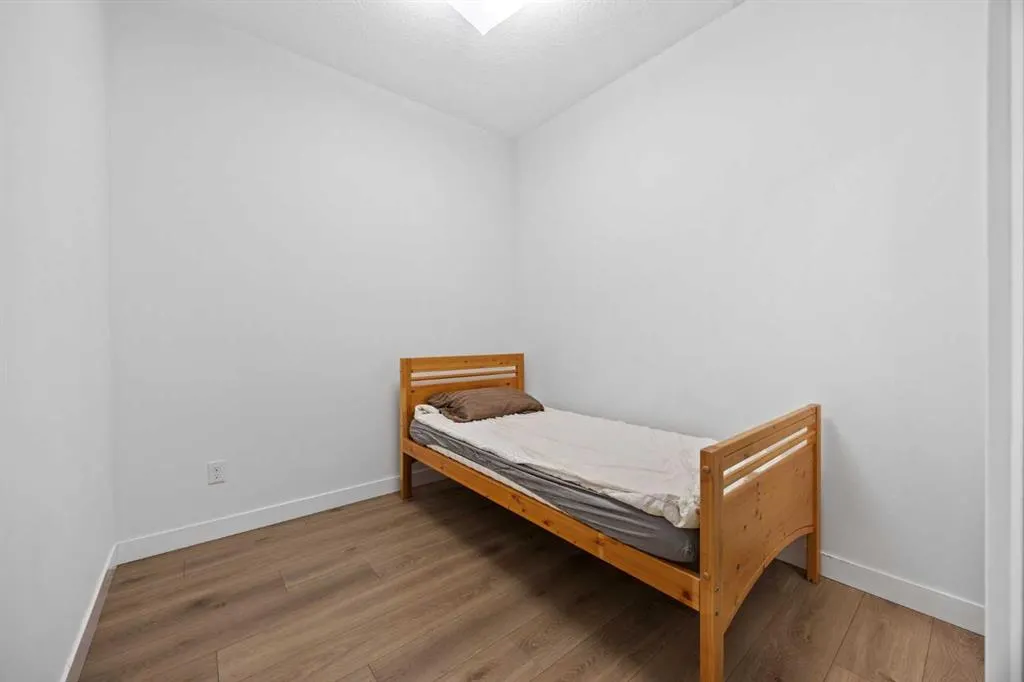 76 Cornerstone Passage NE #2403