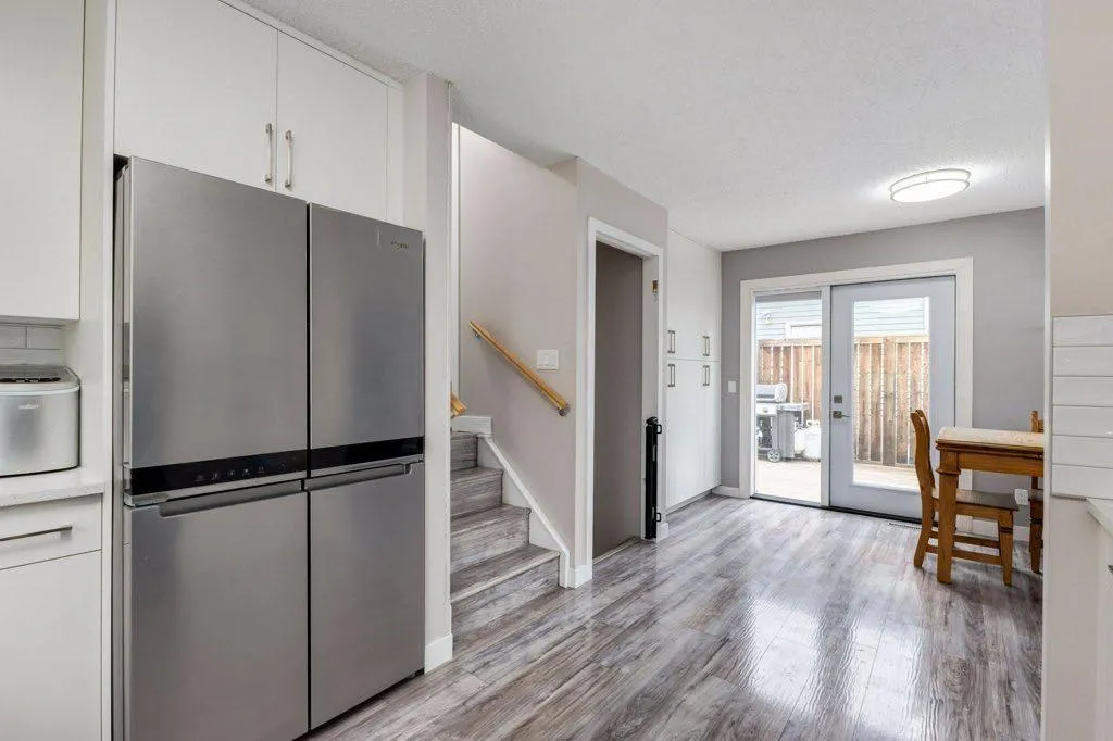 228 Deer Ridge Place SE