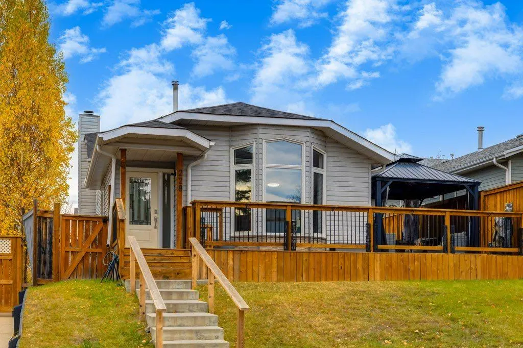 228 Deer Ridge Place SE