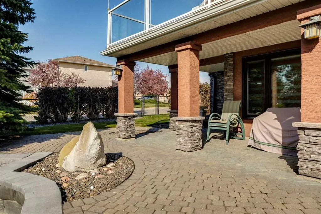 103 LAKESIDE GREENS Court
