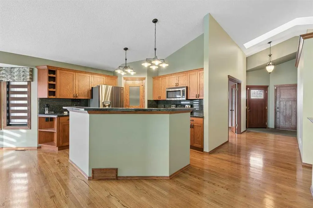 103 LAKESIDE GREENS Court