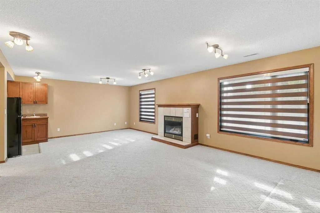 103 LAKESIDE GREENS Court