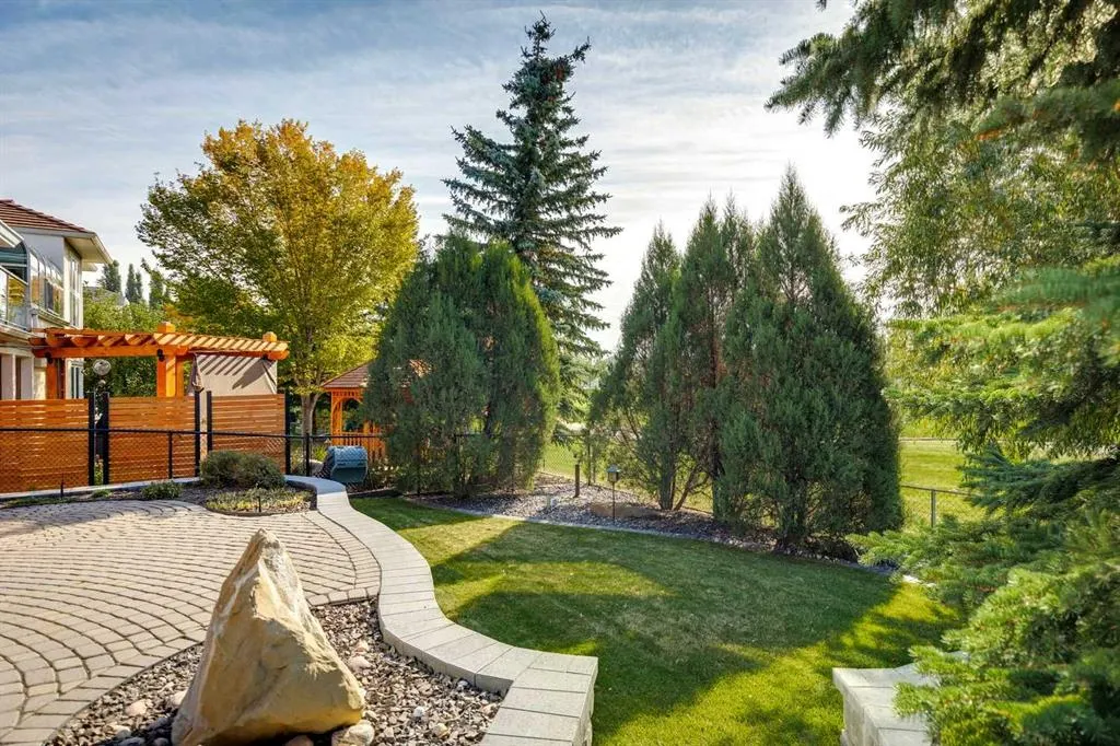 103 LAKESIDE GREENS Court