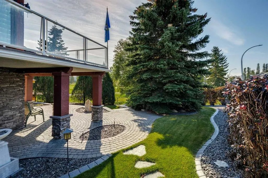 103 LAKESIDE GREENS Court