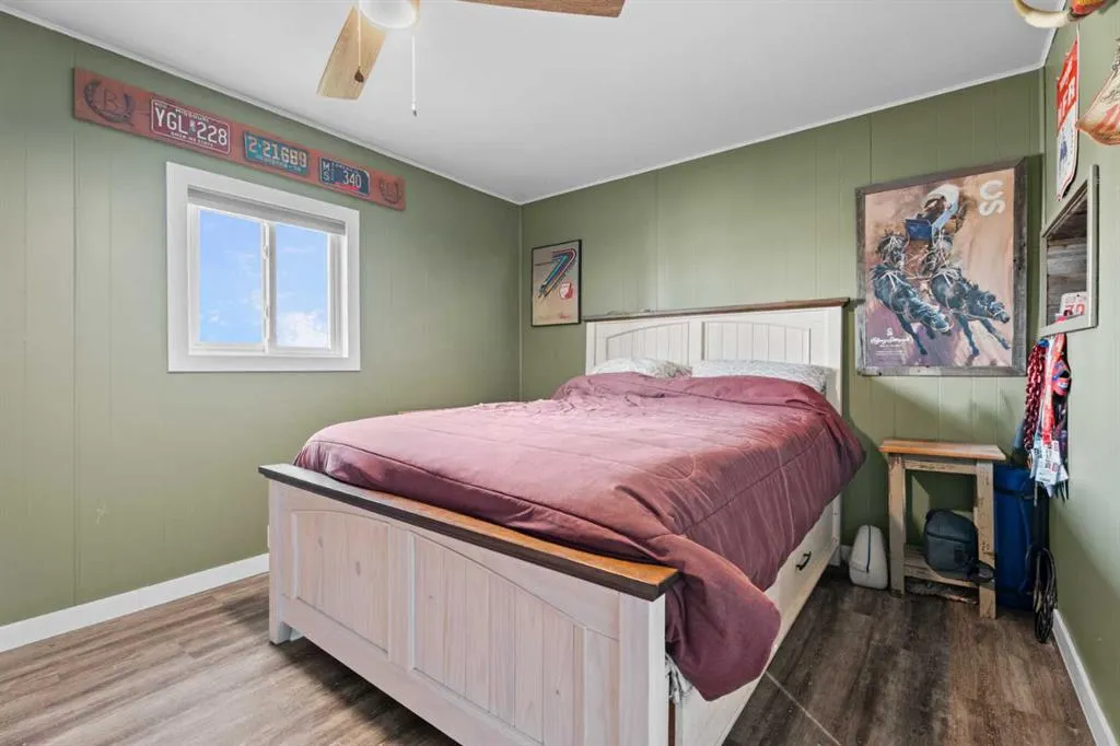 210 royalties Crescent