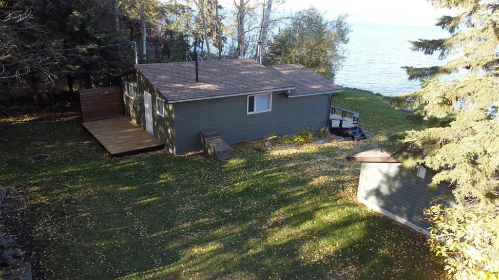 43 Lakeshore Drive