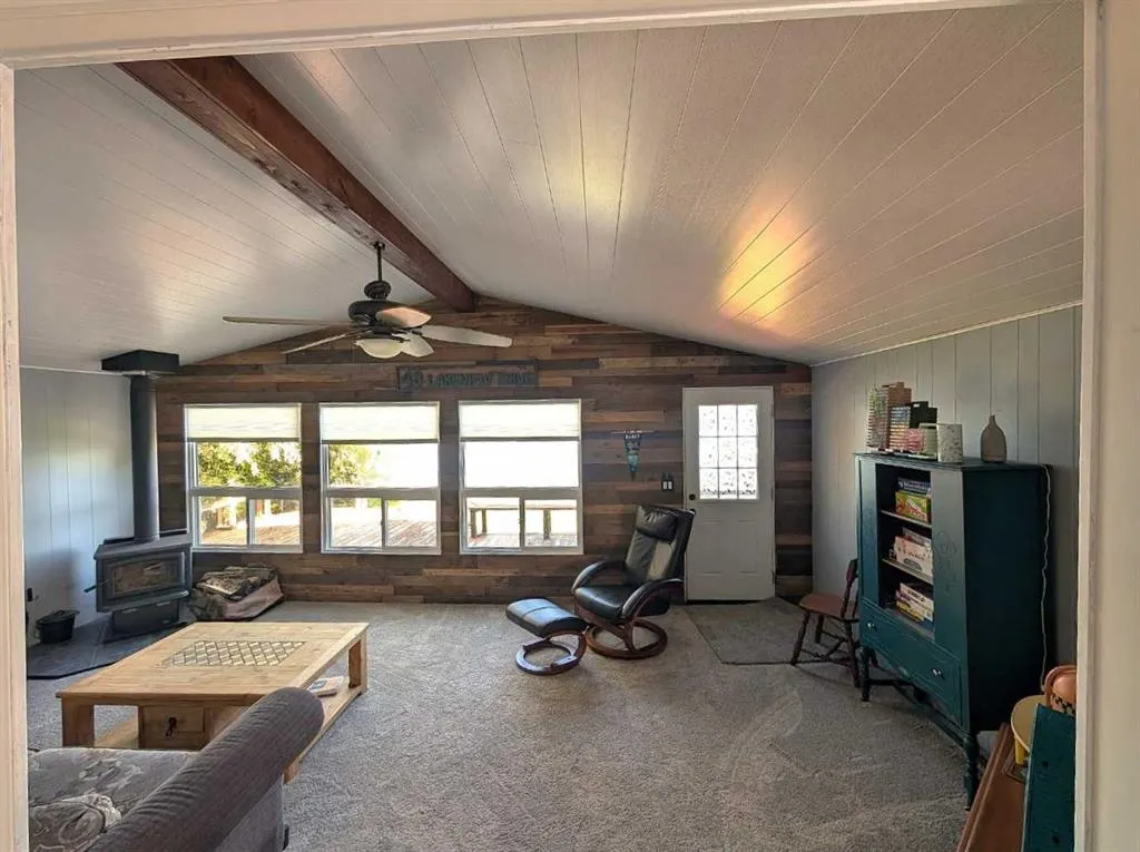 43 Lakeshore Drive