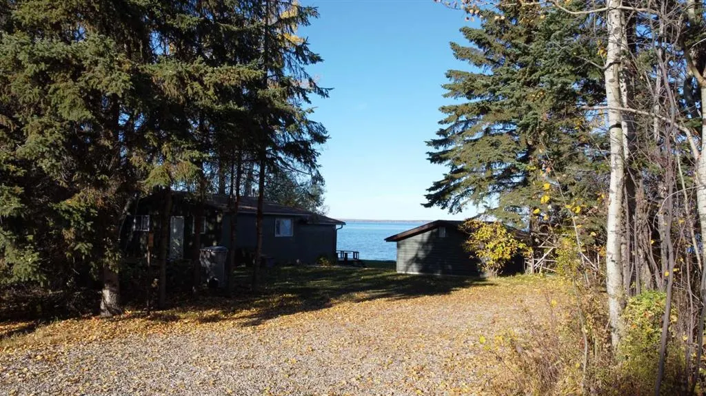 43 Lakeshore Drive