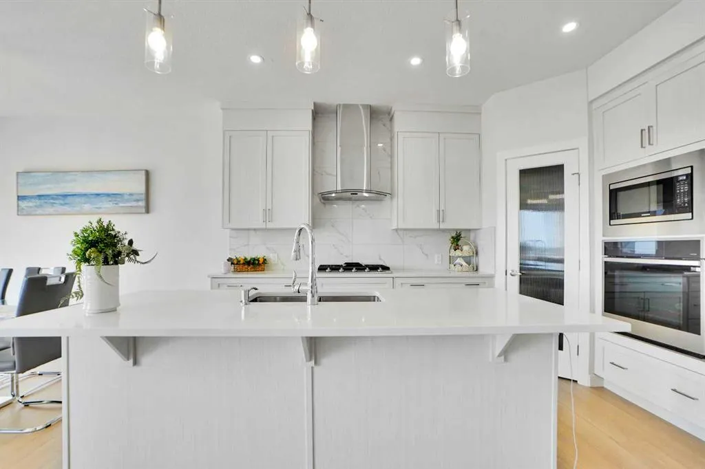 126 Hotchkiss Manor SE
