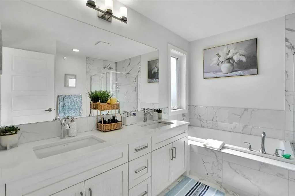 126 Hotchkiss Manor SE