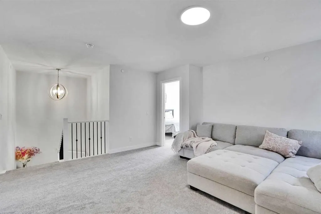 126 Hotchkiss Manor SE
