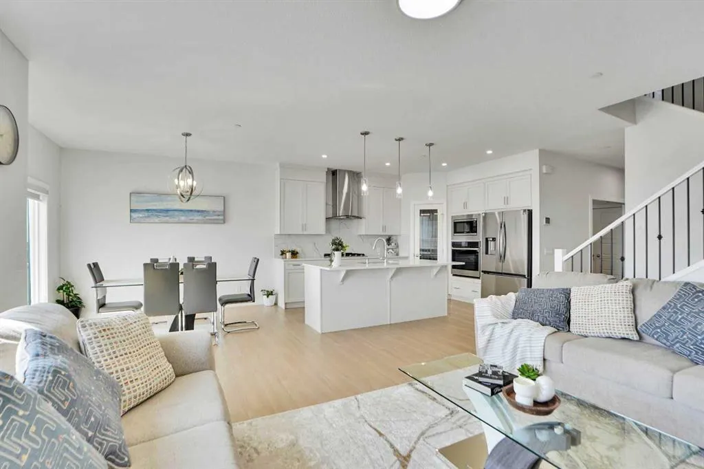 126 Hotchkiss Manor SE