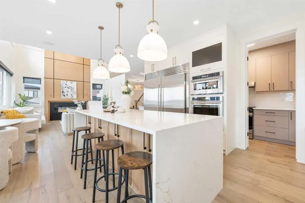 335 Waterford Grove