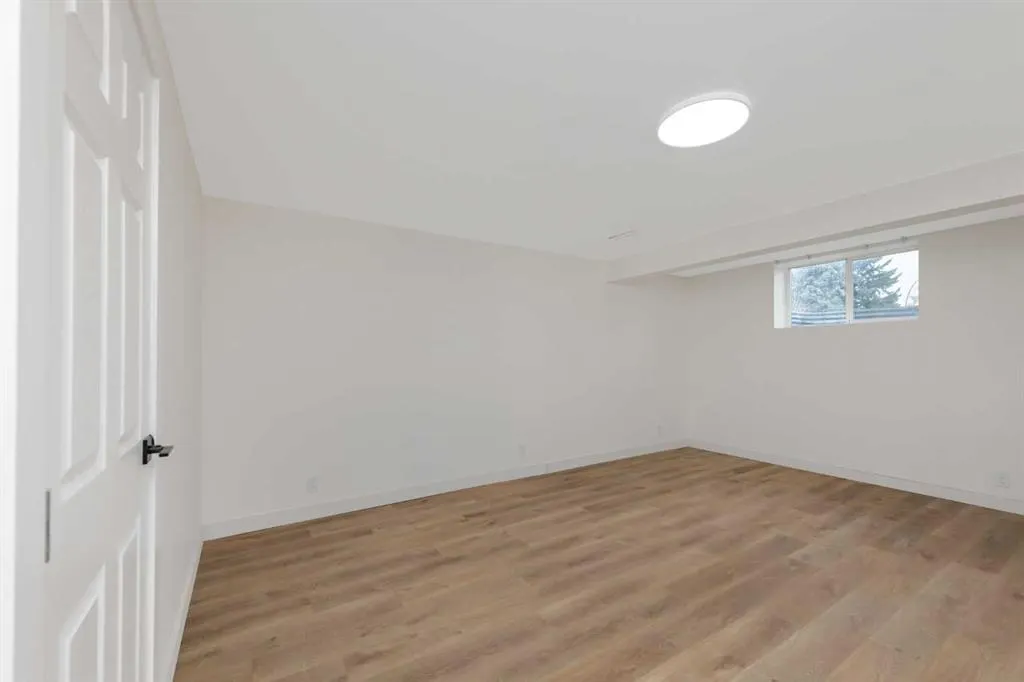 43 Maranda Close NE