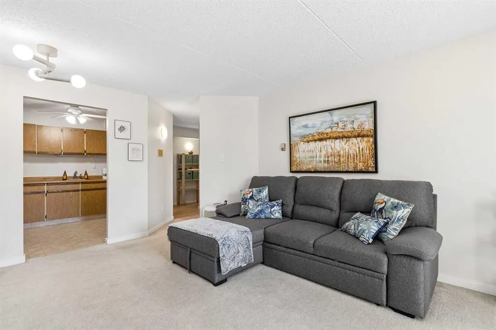 5204 Dalton Drive NW #203