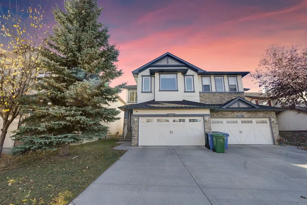 220 Silverado Range Heights SW