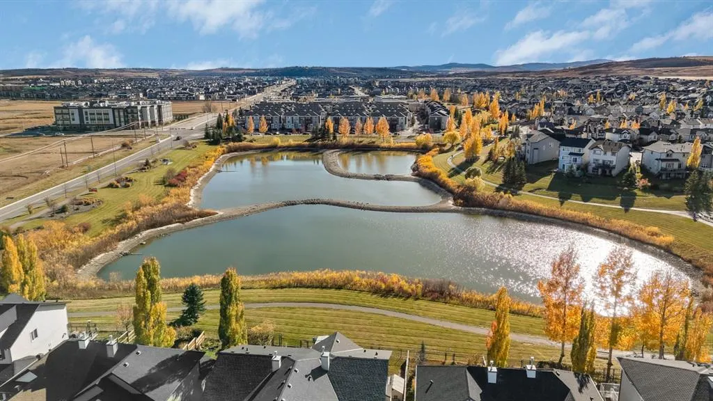 220 Silverado Range Heights SW