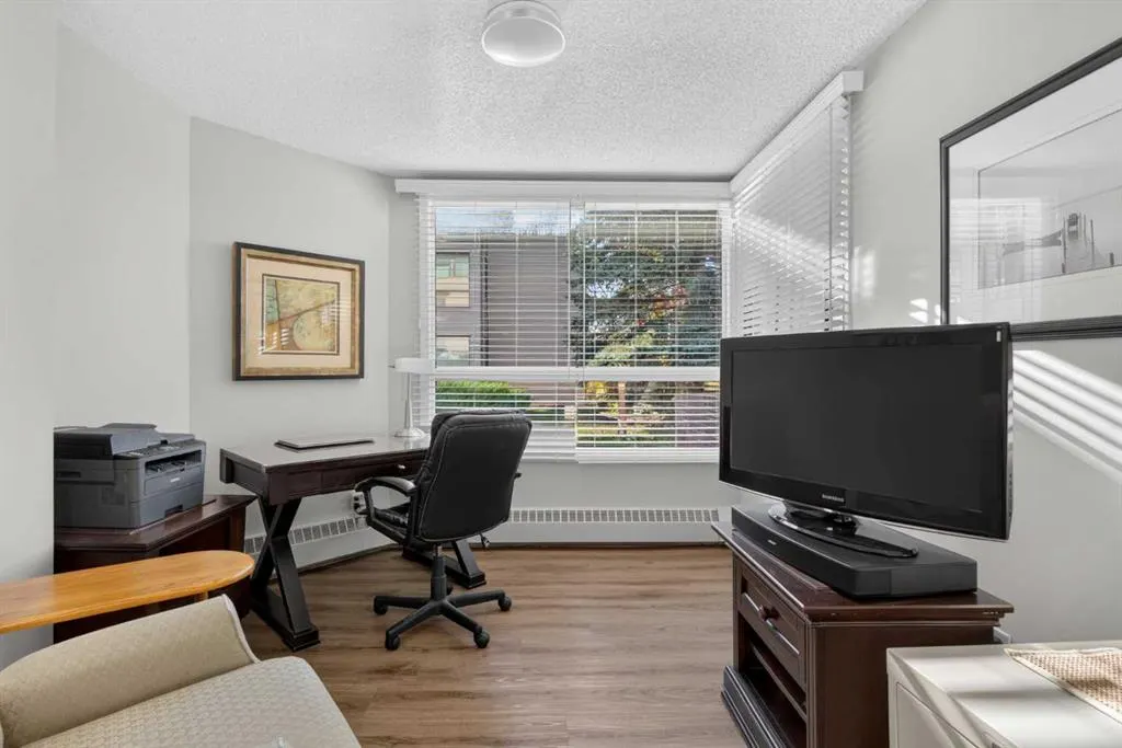 2425 90 Avenue SW #116