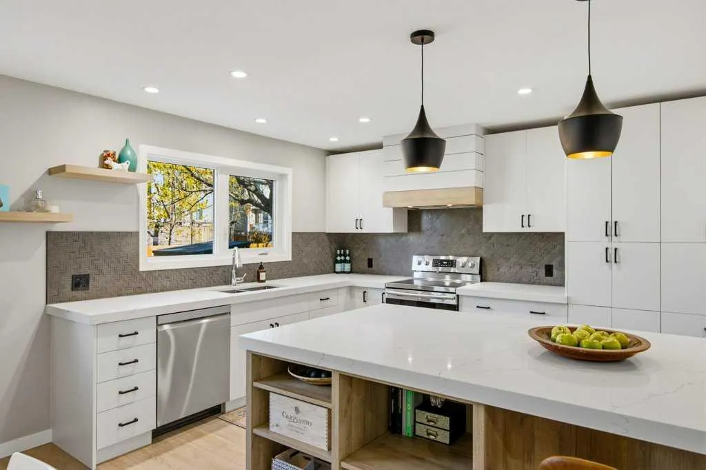 93 Downey Road