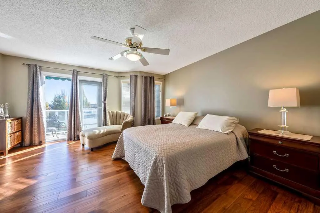 7 Springbank View SW