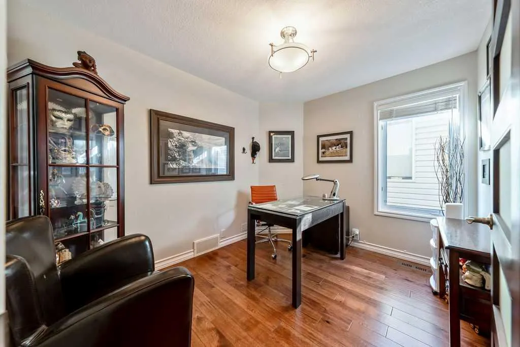 7 Springbank View SW