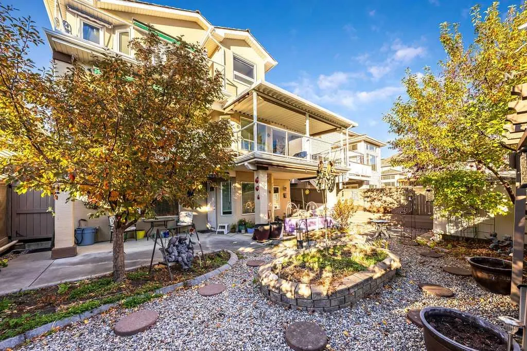 7 Springbank View SW