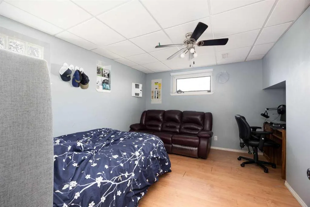 141 Bird Crescent