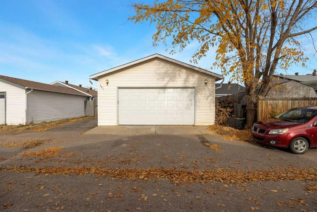 141 Bird Crescent