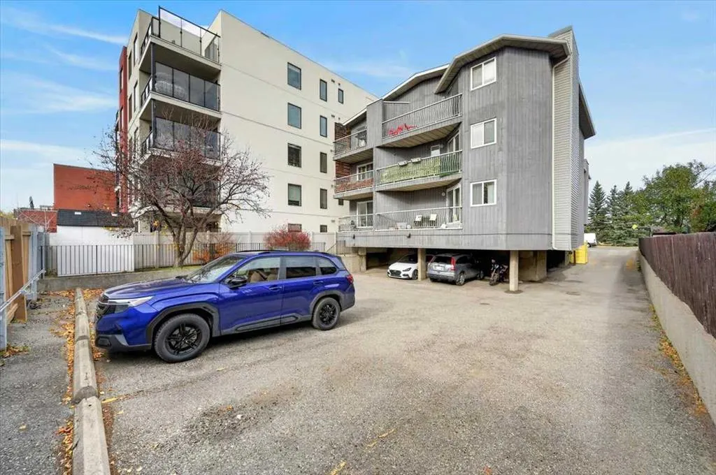 607 7 Avenue NE #401