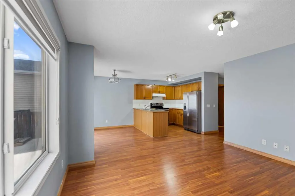 6 Martin Crossing Way NE
