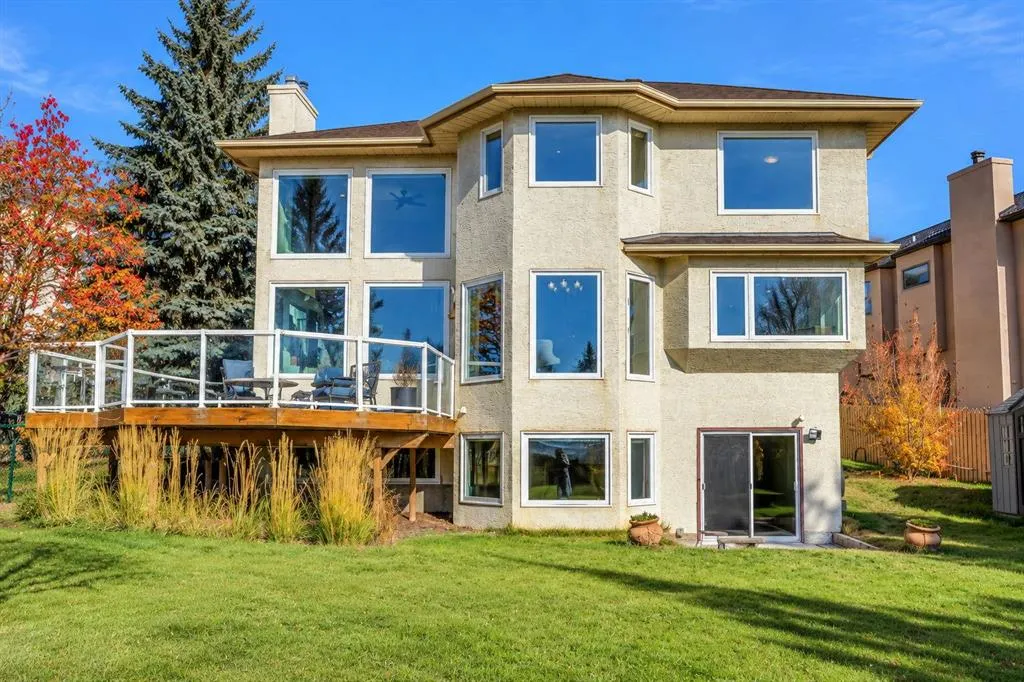 331 Wood Valley Bay SW