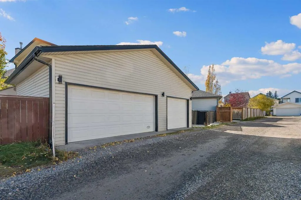 574 Evermeadow Road SW