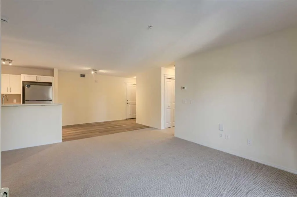 115 Prestwick Villas SE #1210